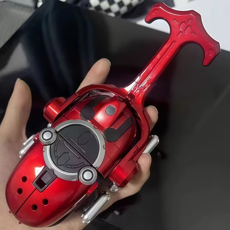 Model Kit Japan - Коллекционная фигурка Kamen Rider Kabuto CSM