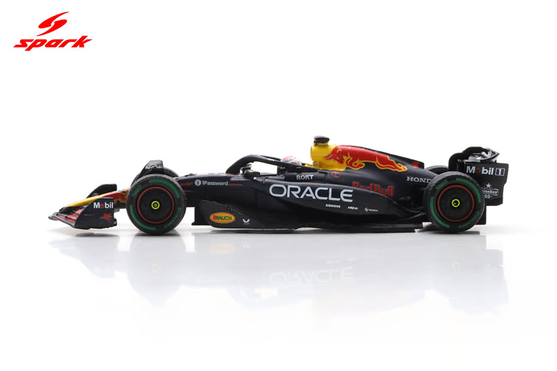 Spark 1:64 RB21 / WILLIAMS FW4 – обзор и цена Model Kit Valkyrie